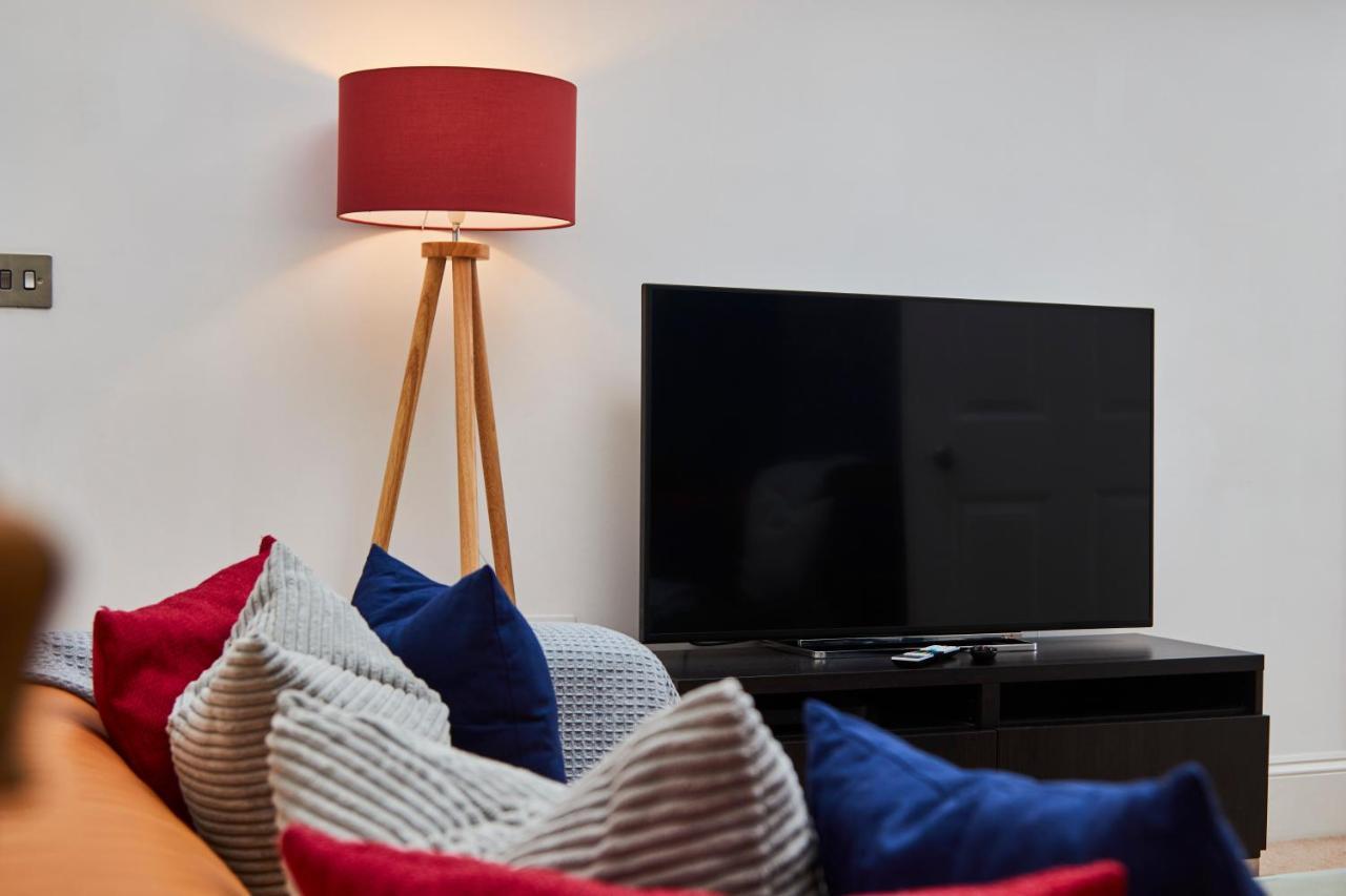 Boutique Bath Apartment Free Parking Luaran gambar